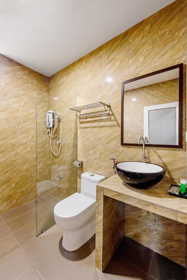 Hako Hotel Taman U Johor Bahru Kültér fotó